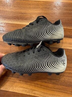 Kids Black & White Soccer Cleats